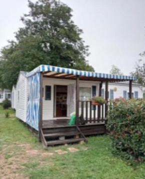 Mobil Home camping 2* avec piscine et toboggan aquatique